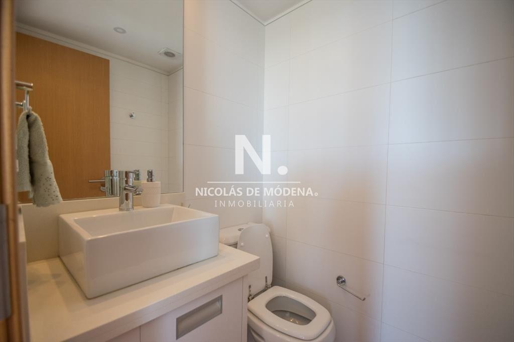 Vende apartamento de 3 dormitorios en Roosevelt,