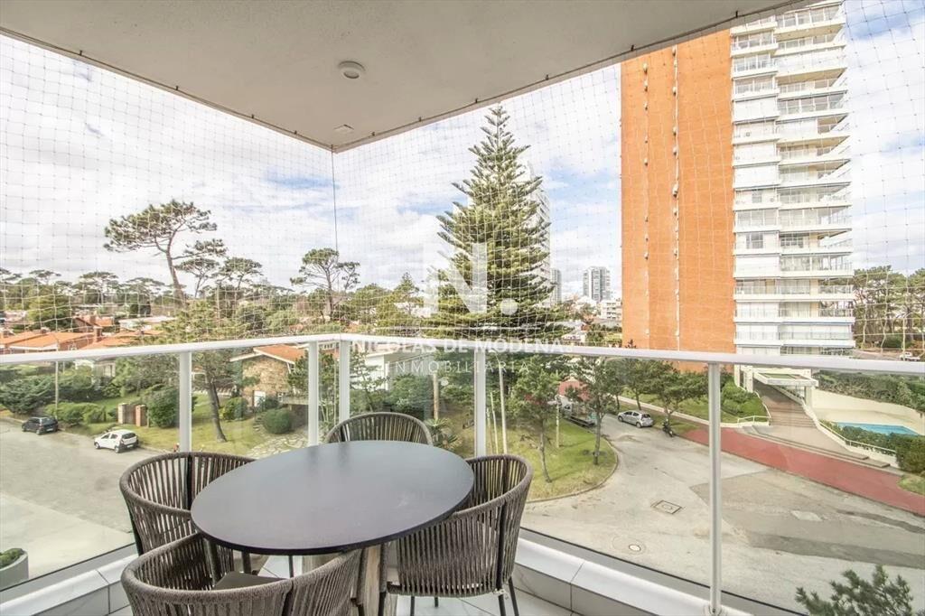 2 Dormitorios en apartamento en alquiler, Mansa- Punta del