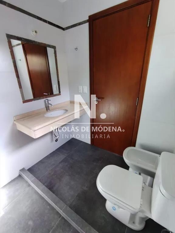 Impecable departamento de 2 dormitorios a
