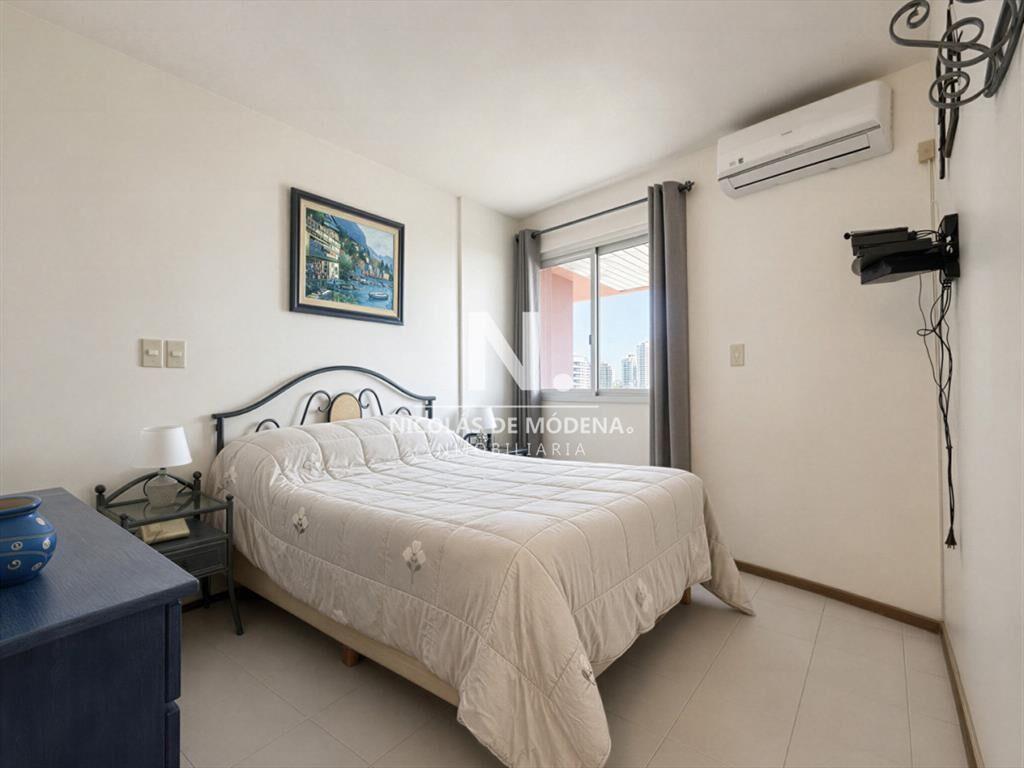 Apartamento de 2 dormitorios en venta y alquiler