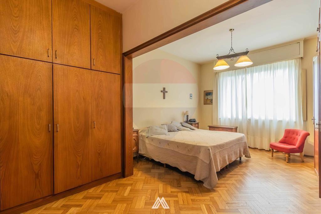 VENTA APARTAMENTO, 5 DORMITORIOS SOBRE BULEVAR
