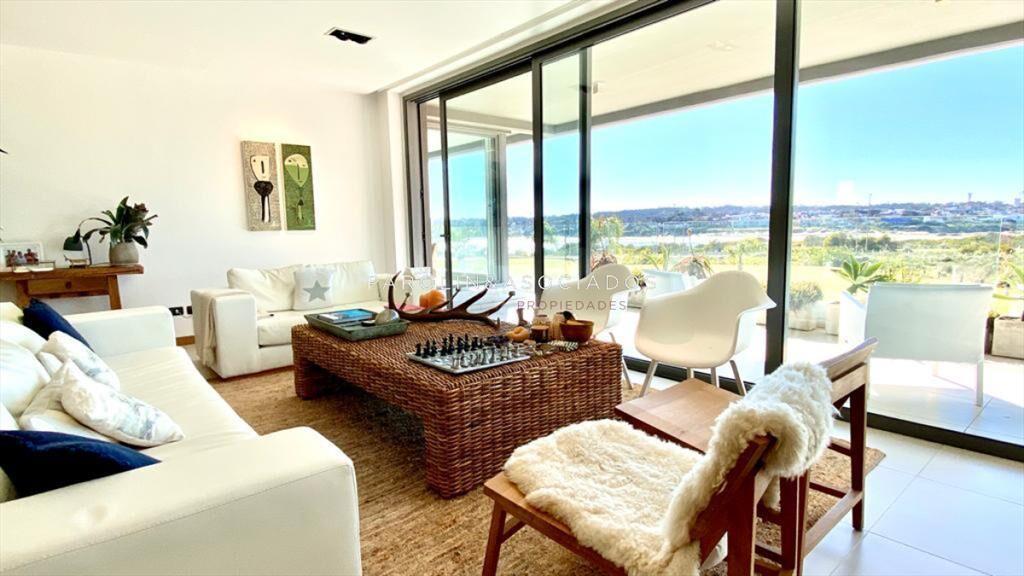 Apartamento en venta de 3 dormitorios en Punta