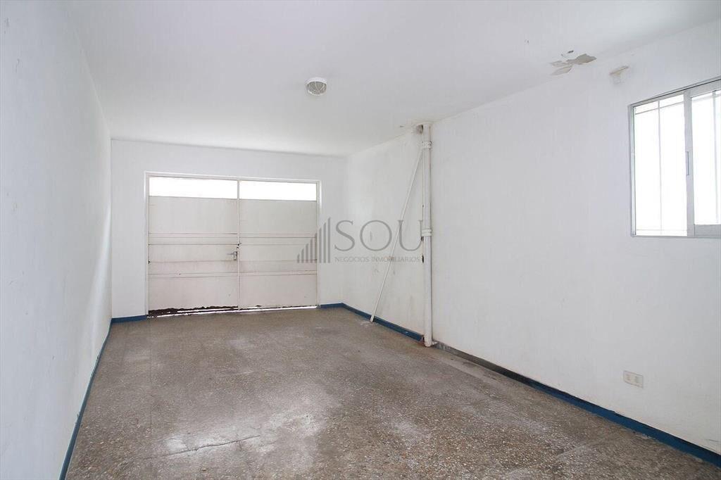 Venta casa cuatro dormitorios más escritorio, patio y garag