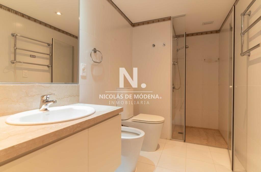 Departamento de 2 dormitorios + dep. en venta en