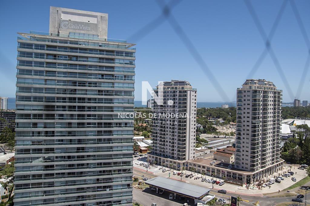 Hermoso PentHouse con vista al mar, 3 dormitorios