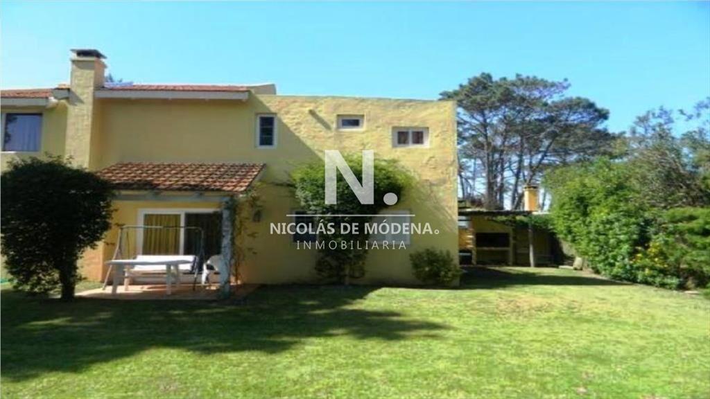 Hermosa casa en excelente zona