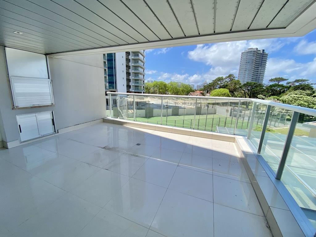 VENTA DE APARTAMENTO DE 2 DORMITORIOS EN MIAMI