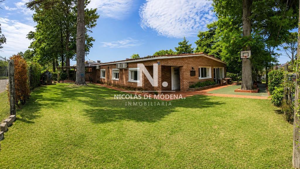 En venta casa de 3 dormitorios en Pinares, Punta