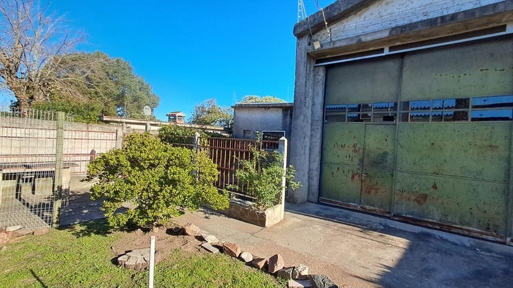 VENTA NUDA PROPIEDAD CASA 2 DORMITORIOS SOLYMAR