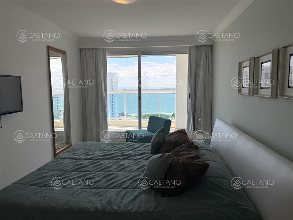 Apartamento en venta 3 dormitorios - Playa Mansa,
