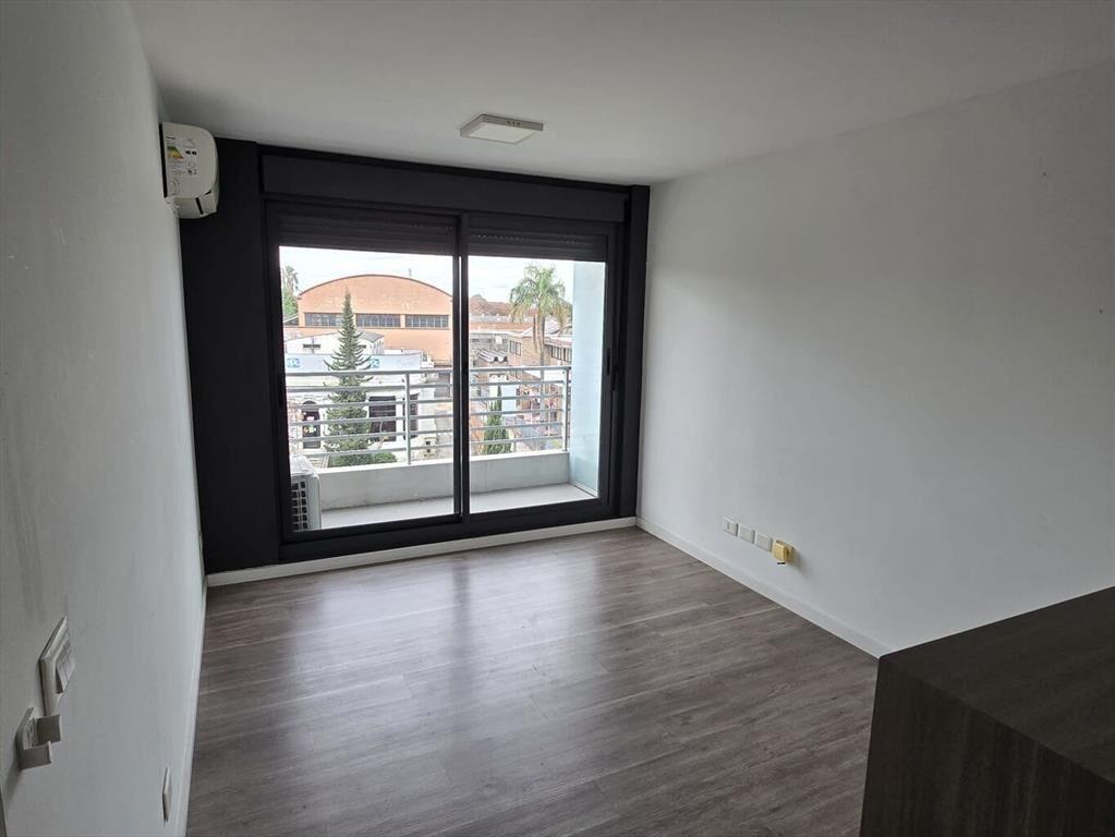 ALAMEDA DEL PRADO, CUARTO PISO AL FRENTE.