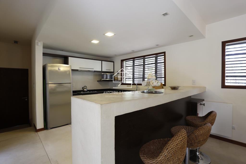 Casa dentro complejo solanas barrio cerrado