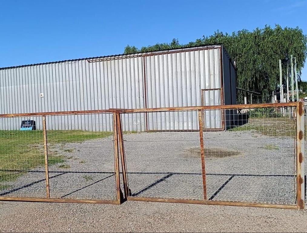 VENTA DE GALPON EN ESQUINA EN COLONIA