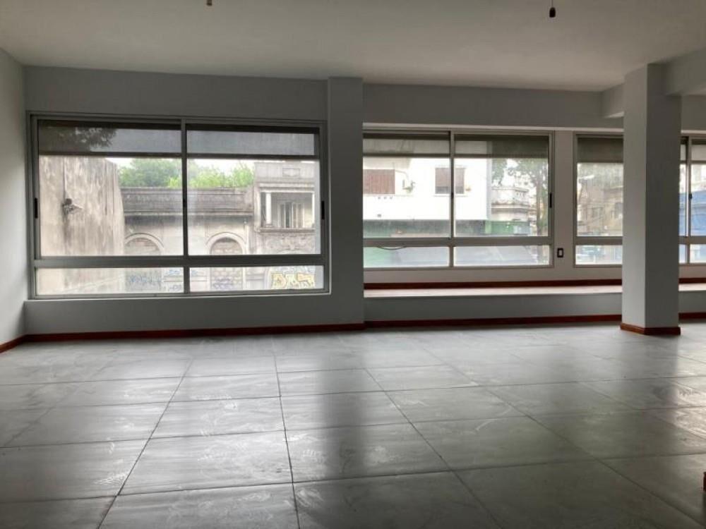 Venta oficina en Tres Cruces, Gral. Urquiza y Pte. Batlle