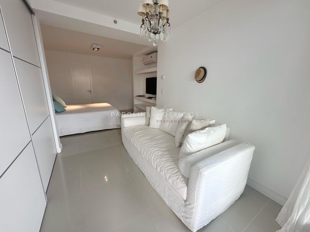 Apartamento en venta de 3 dormitorios en Forest