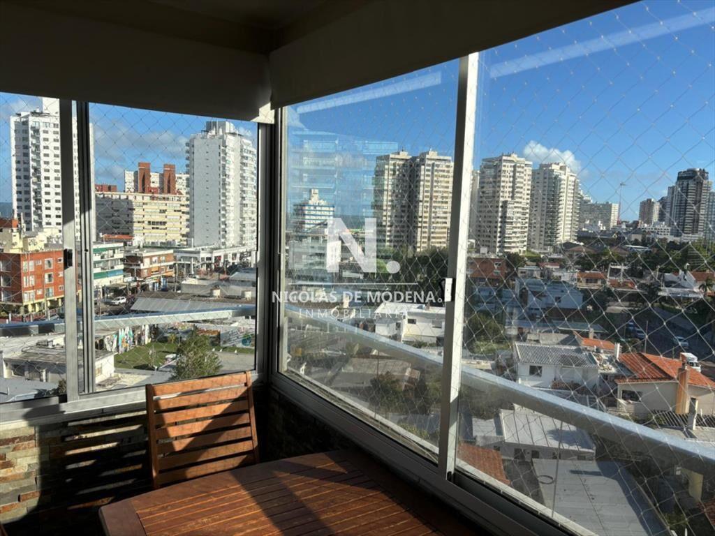 En venta apartamento de 2 dormitorios en Mansa,