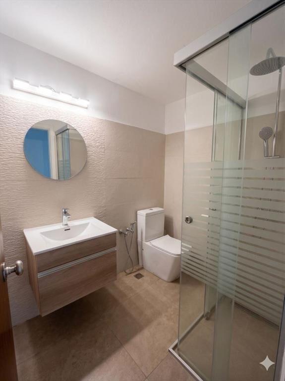 Venta Apartamento 3 dormitorios con vista al mar en excelen