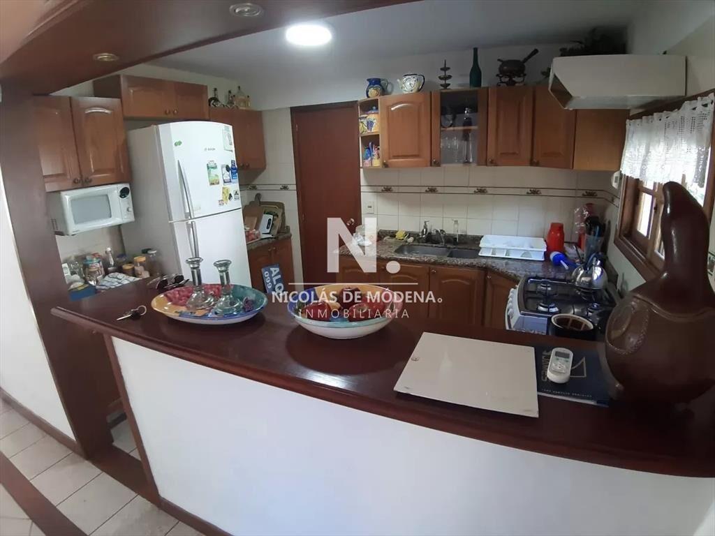 OPORTUNIDAD. VENDE CASA EN PLAYA MANSA, PUNTA DEL