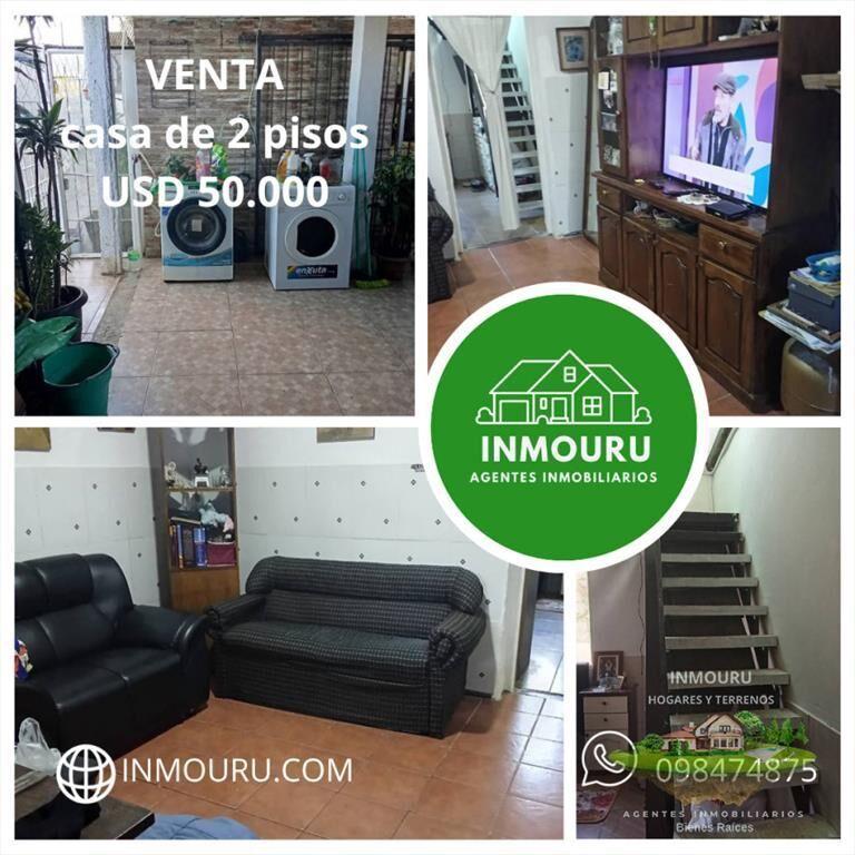 Venta de casa de 2 pisos en Piedras Blancas