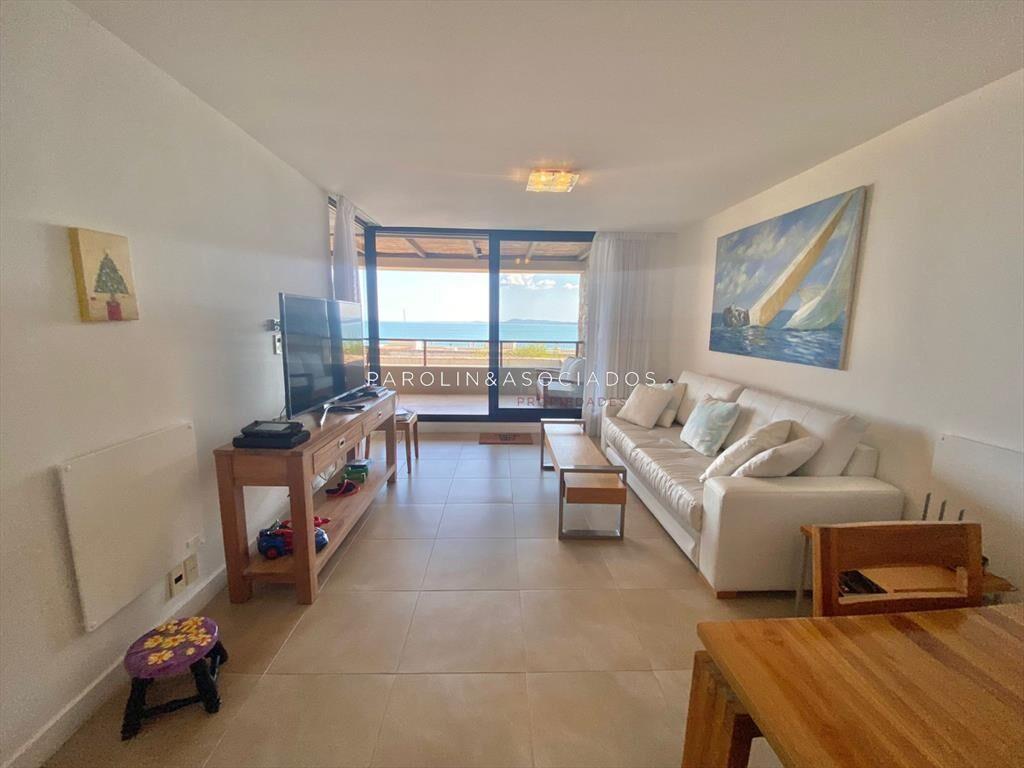 Apartamento en venta de 3 dormitorios en Punta