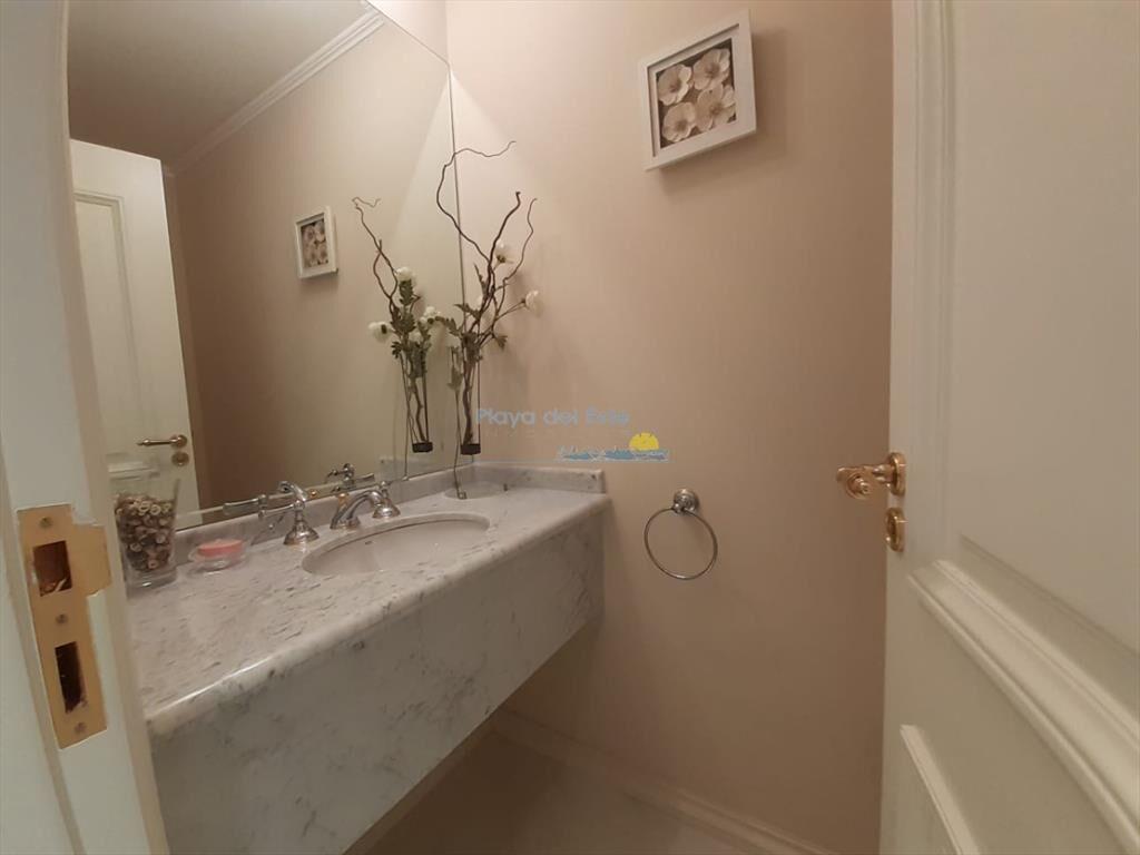 Apartamento en alquiler de temporada de 3 en , ,