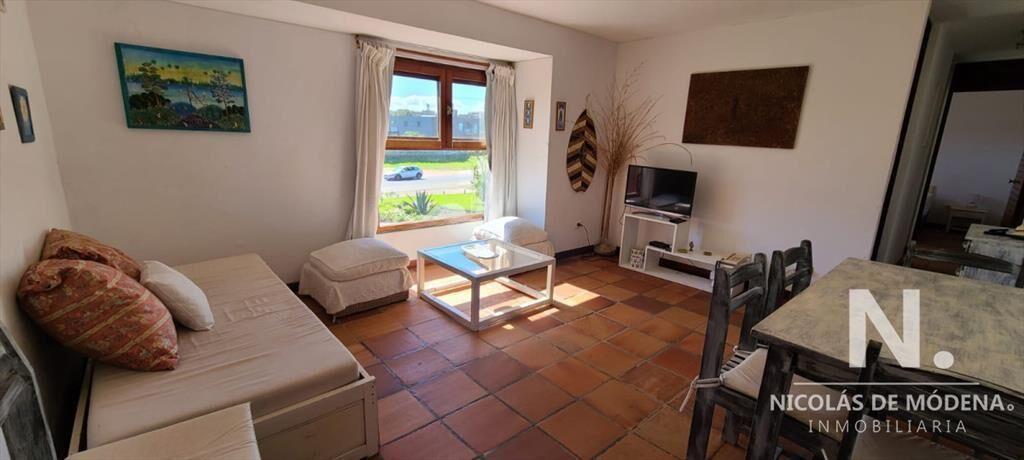 Apartamento de 1 dormitorio en Terrazas de Manantiales.Mald