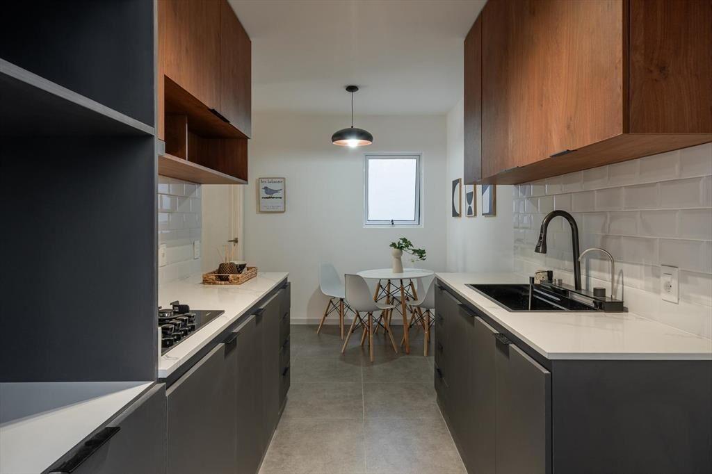 Venta apartamento 3 dormitorios y balcón -  Tres Cruces