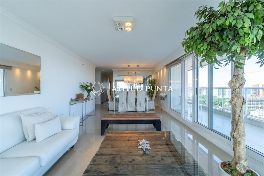 Exclusivo apartamento de 3 dormitorios con en
