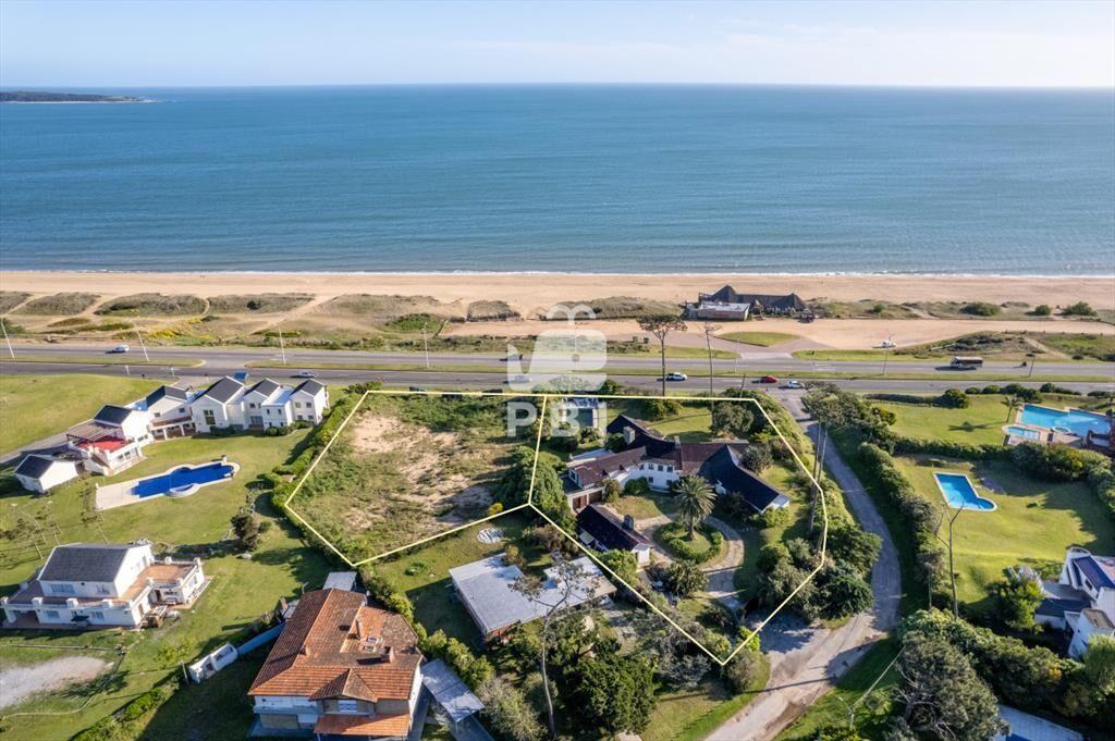 Lote Frente al Mar en La Mansa, Punta del Este -