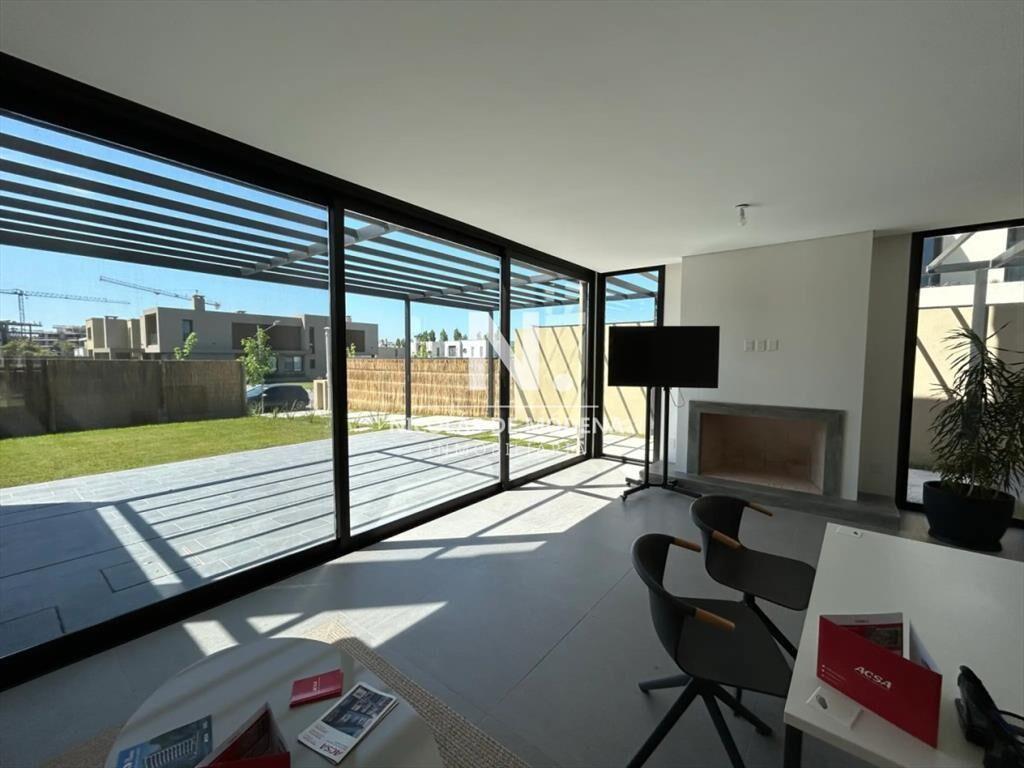 Casa en Venta a Estrenar de 3 Dormitorios y 3 en