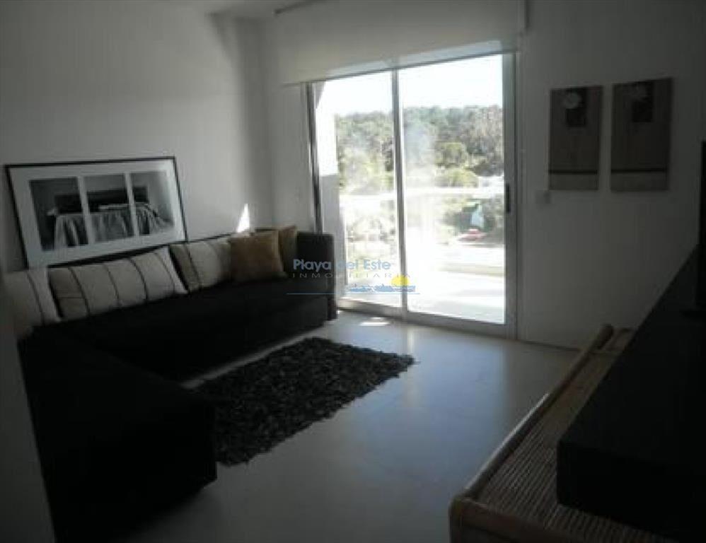 Apartamento en Brava, 3 dormitorios *