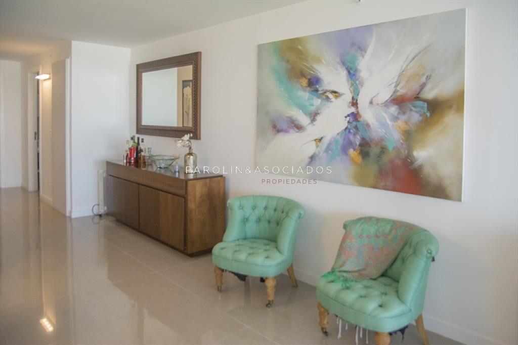 Apartartamento de 3 dormitorios en venta en Torre