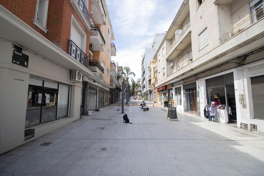 Alquiler local comercial Ciudad vieja de 58m2