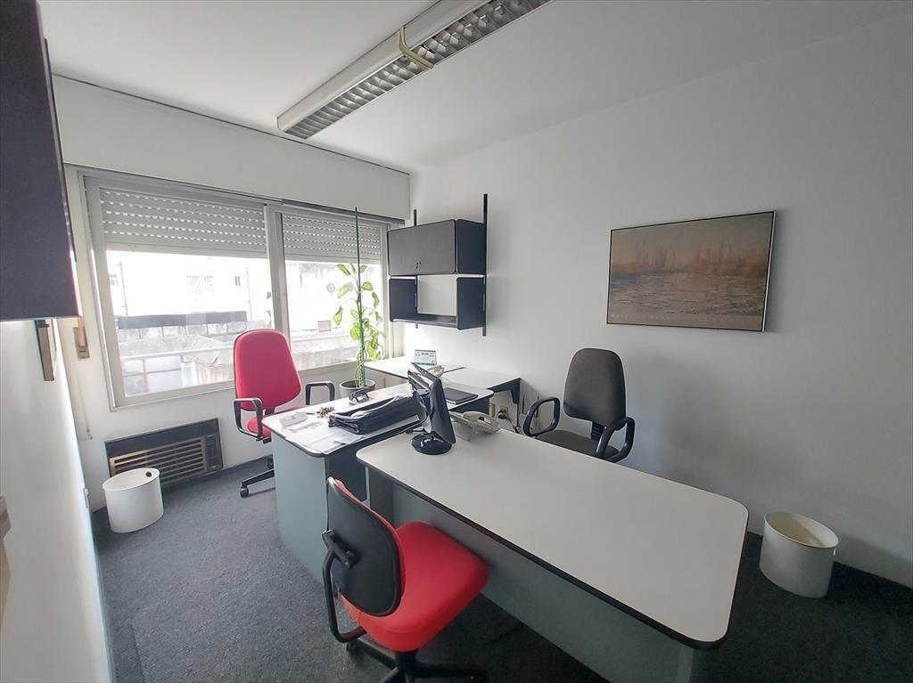 ALQUILER OFICINA CON MUEBLES EN EL CENTRO