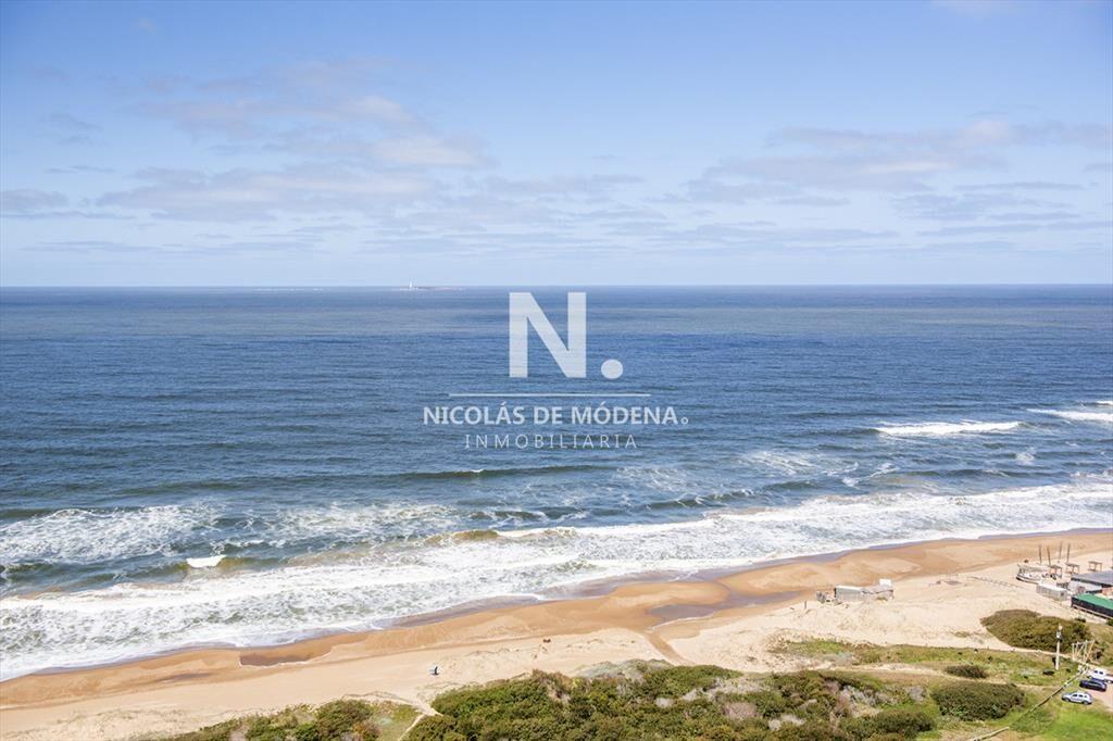 Alquila departamento en Punta del Este de 1 dormitorio.