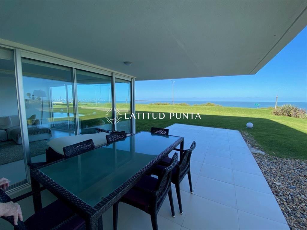 Apartamento frente al mar, 3 dormitorios más dependencia