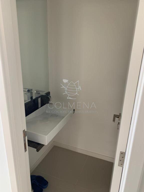 Apartamento con muy buena vista primera linea al