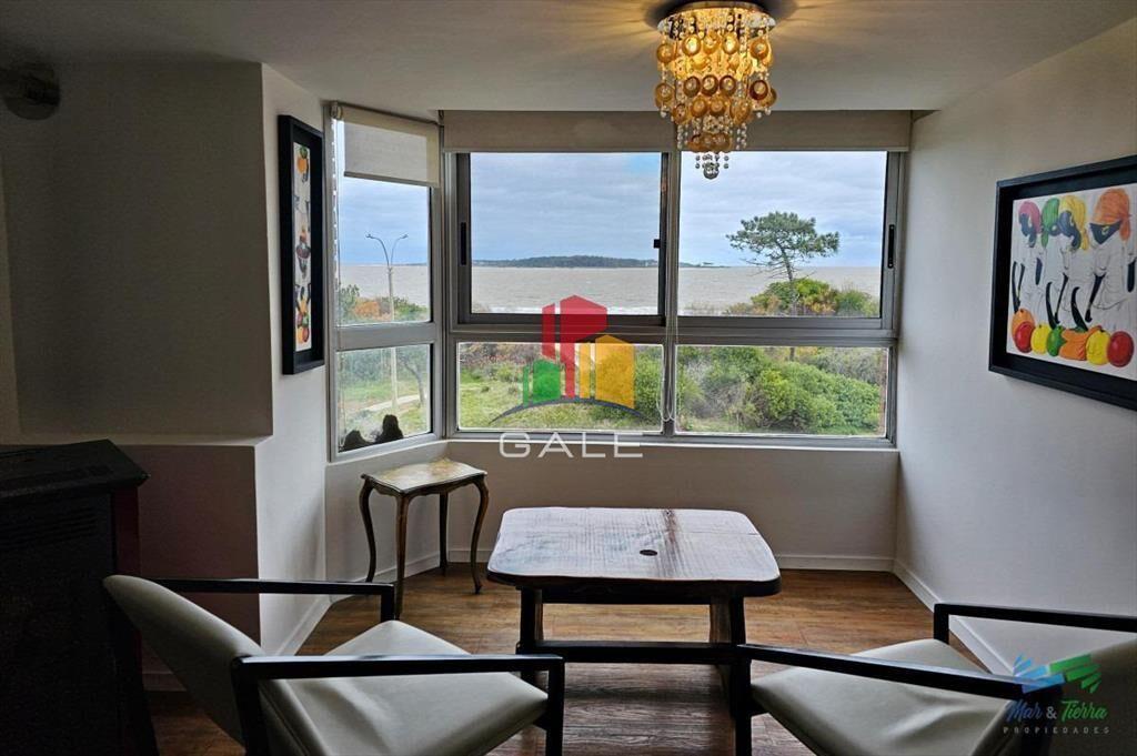 Edificio de 3 dormitorios en Punta del Este primera línea