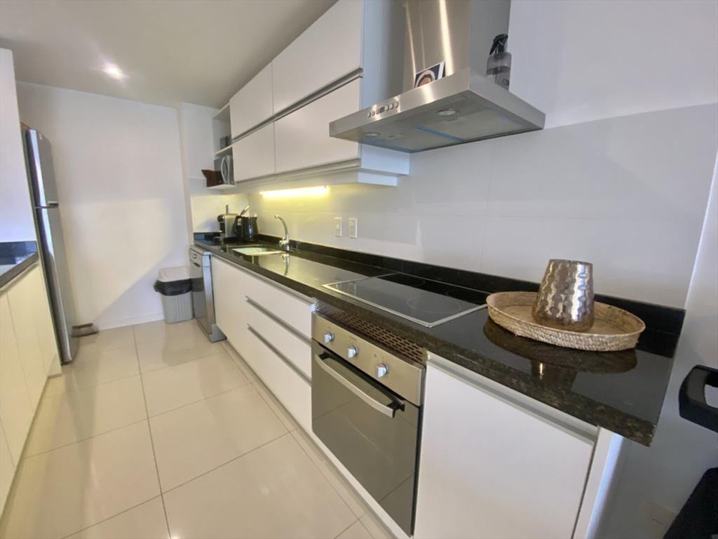 VENTA APARTAMENTO DE 3 DORMITORIOS EN EDIFICIO