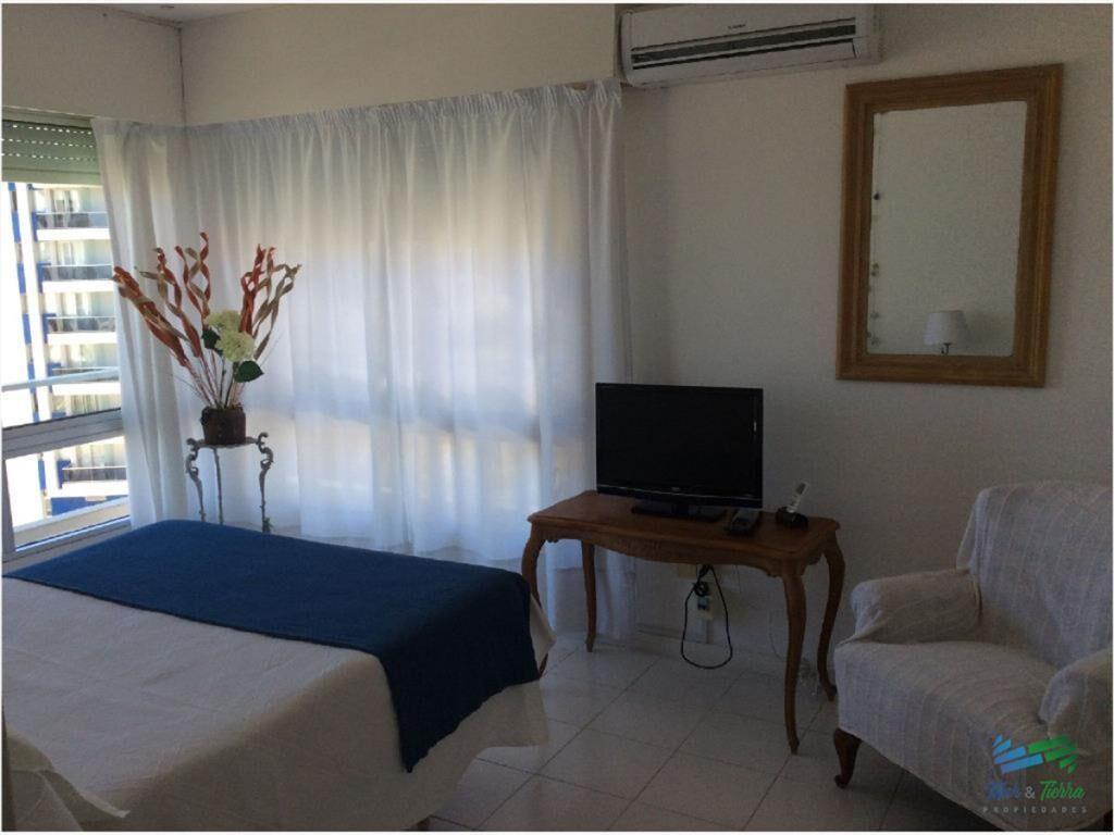 Apartamento en Brava, 2 dormitorios *