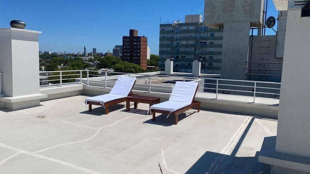 Alquiler Monoambiente con Garaje Terraza y Parrillero a pas
