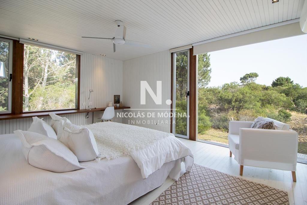 Casa en venta de 4 dormitorios en Laguna