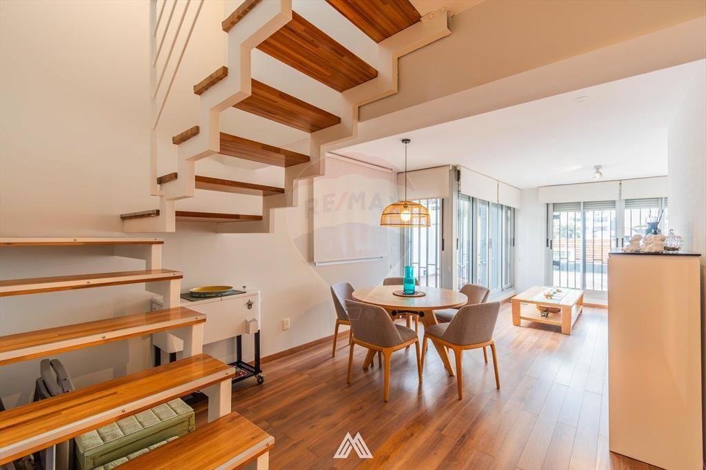 VENTA POCITOS APTO 2 DORM TERRAZA + GJE AMUEBLADO