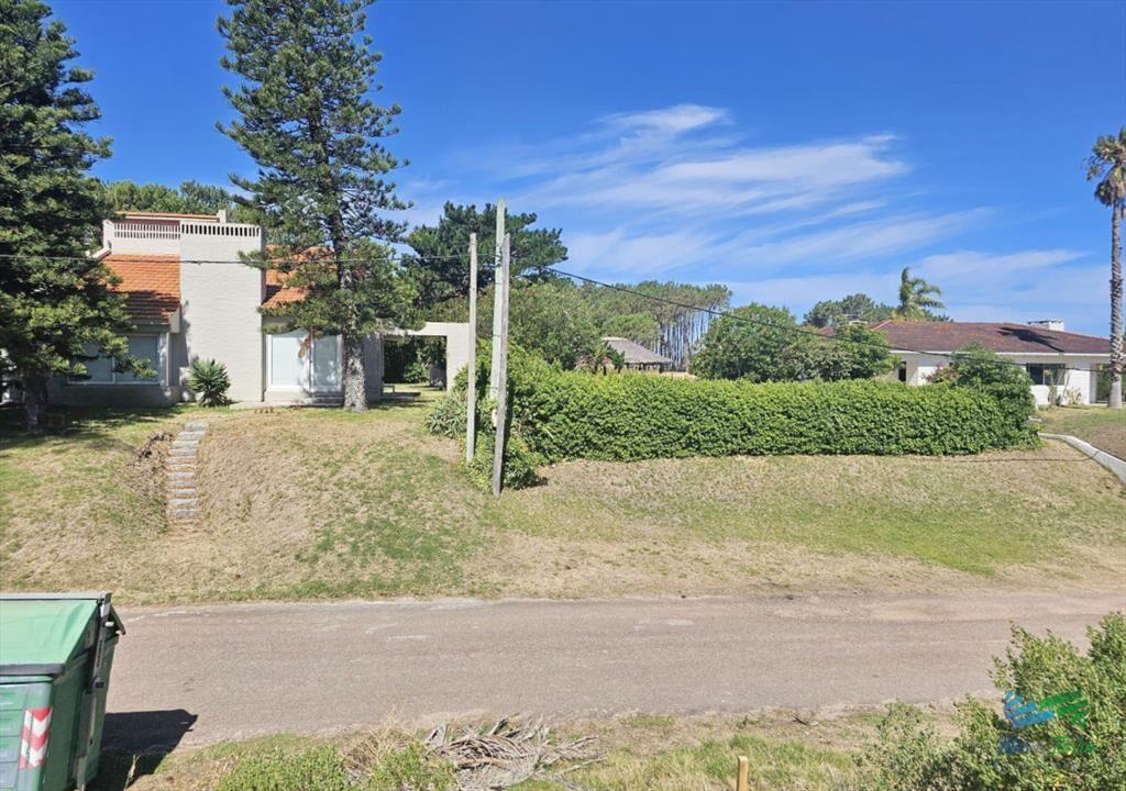 Venta de terreno a 50 metros de playa Mansa
