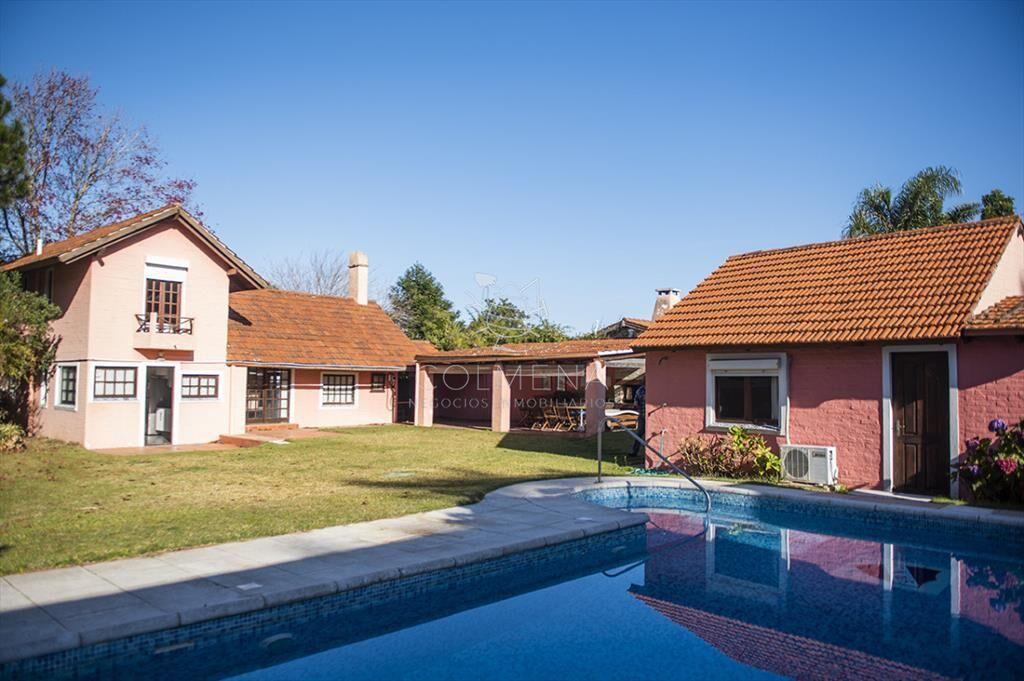 Muy linda casa en venta, zona inmejorable, 3 dormitorios y