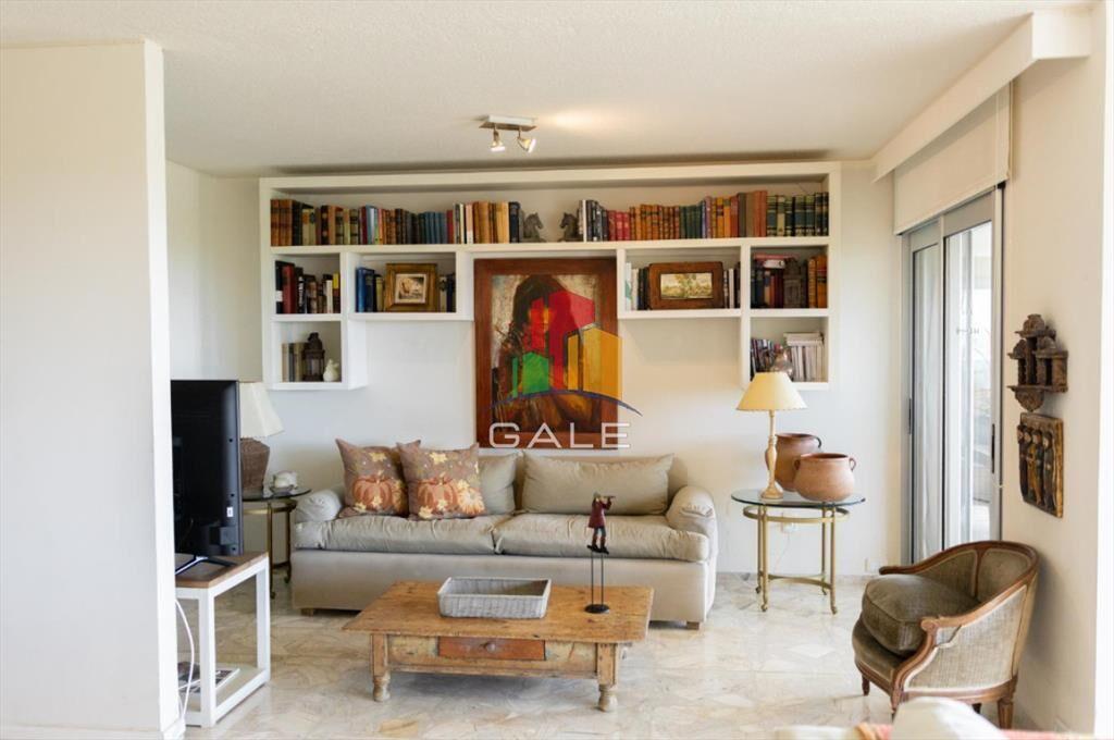Hermoso y amplio apartamento frente al mar