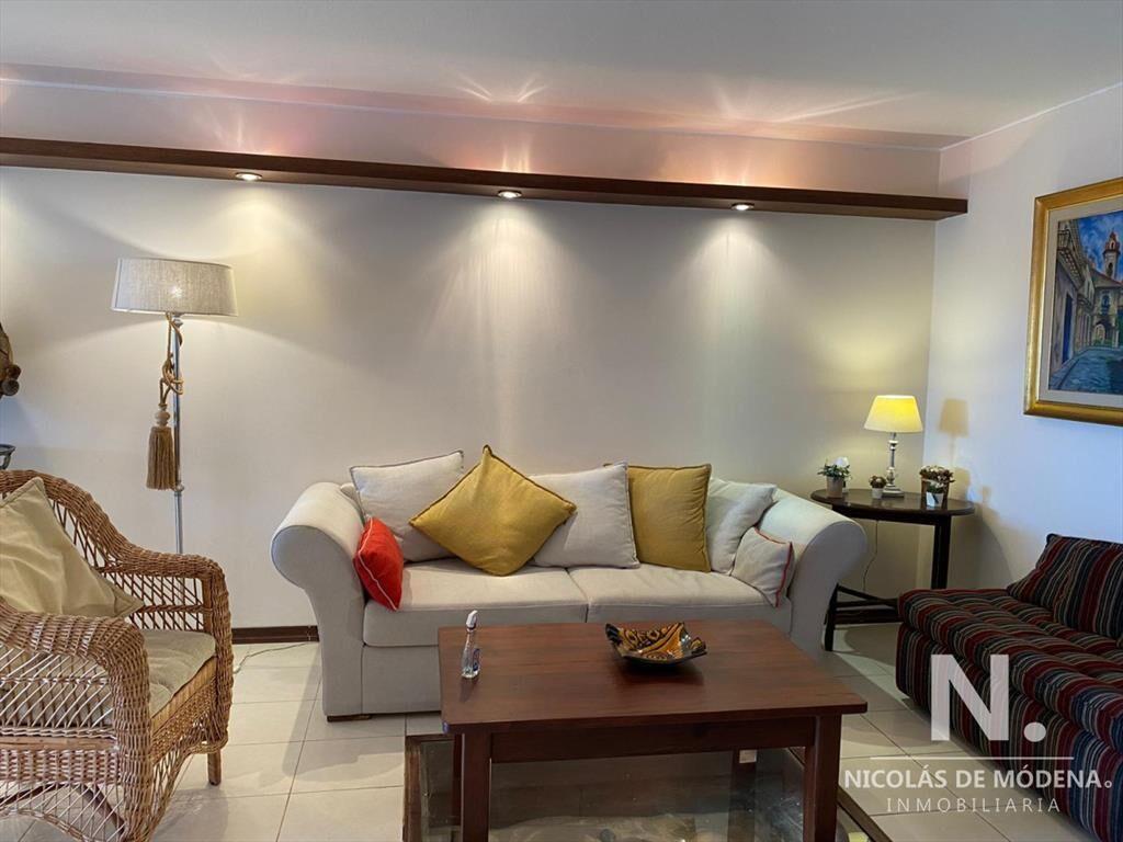 apartamento en primera linea de playa mansa cuenta  con par