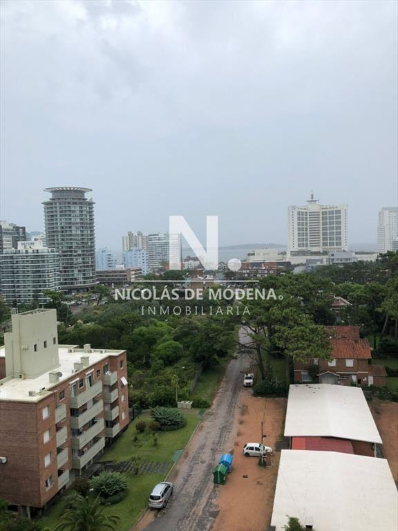 Vende apartamento de 1 dormitorio en Punta del