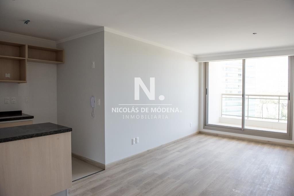 Vende apartamento de 2 dormitorios en Place Punta