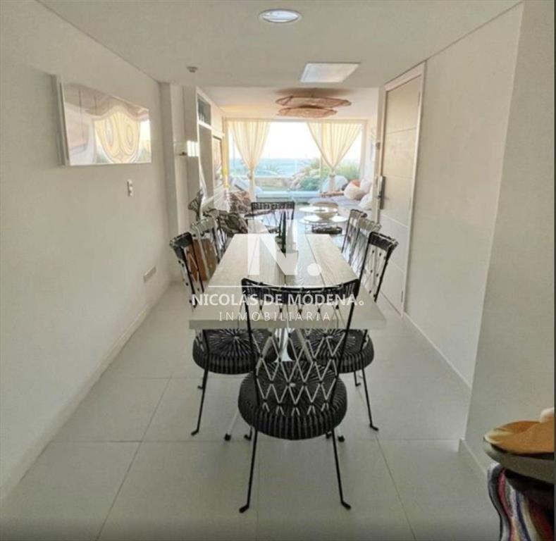 Vende magnífico apartamento en Mansa, Punta del